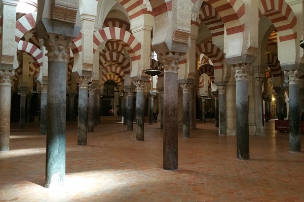 Surroundings to visit. Mosque Cathedral of Cordoba